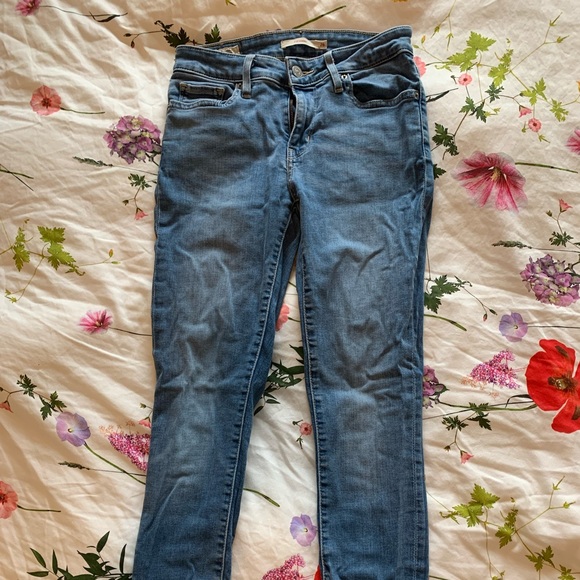 Levi’s 711 Skinny Jeans - Picture 2 of 7